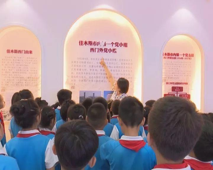 僵尸跳跳跳